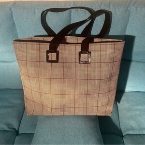 Chic Lancôme Plaid Tote Bag in Tan and Black